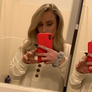 Meet your Posher, Kara